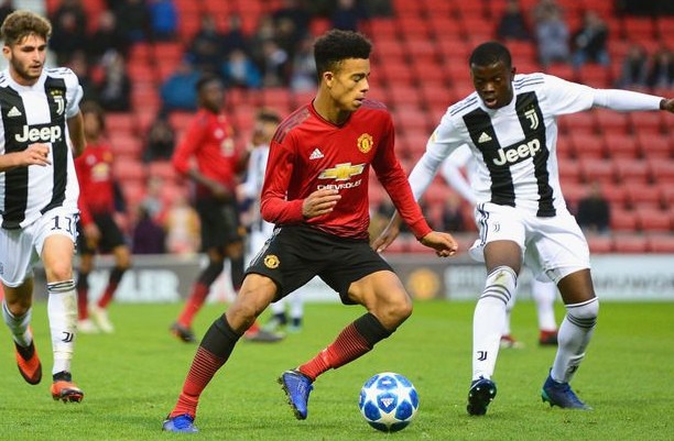  阿森纳青春风暴来袭，U21小将包办制胜球  