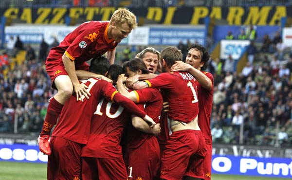 5, 劳塔罗双响助国米终结罗马不败  