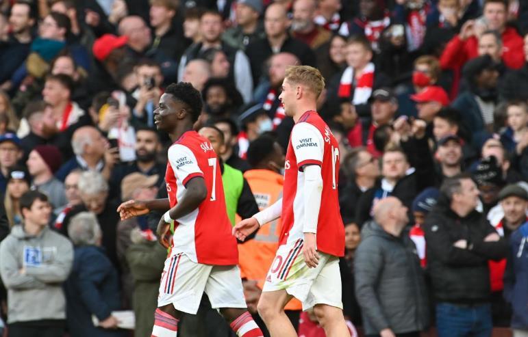  英超，阿森纳青训小将绝杀伯恩利建功  